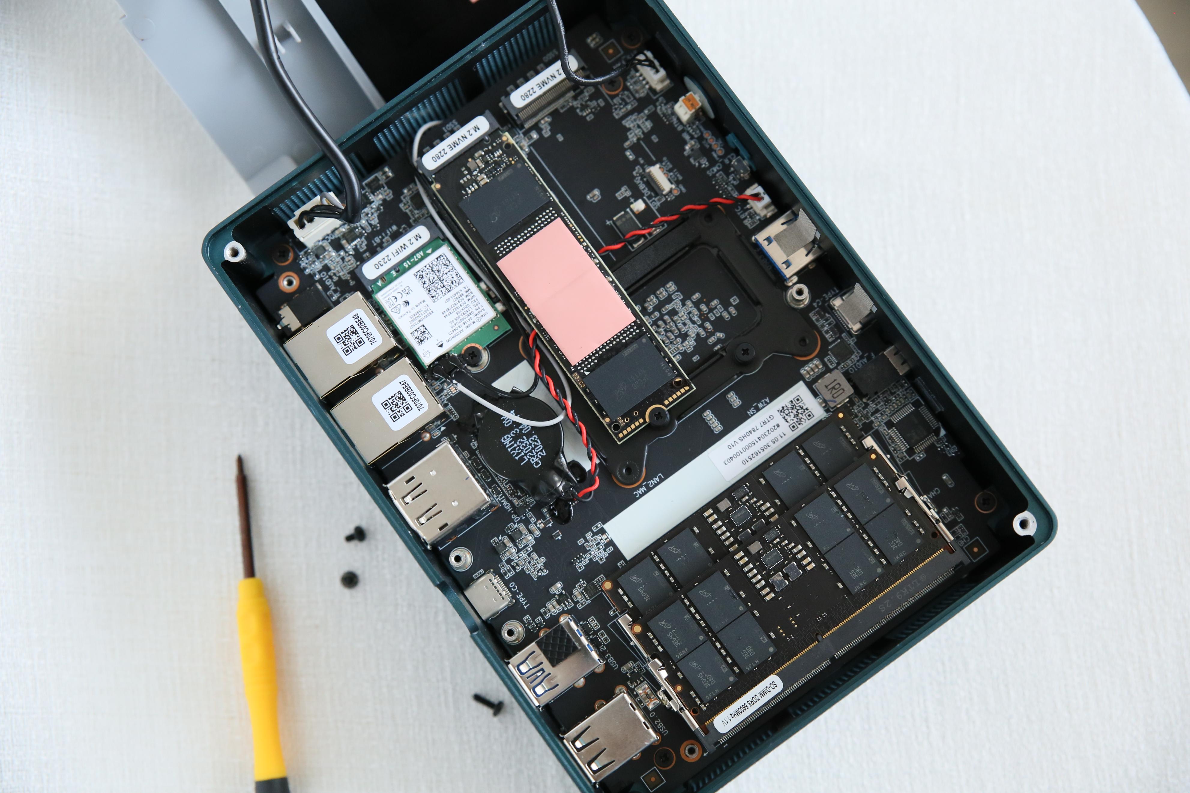 玩转3A游戏大作的最强核显，轻松逼平GTX1060！零刻GTR7深度评测