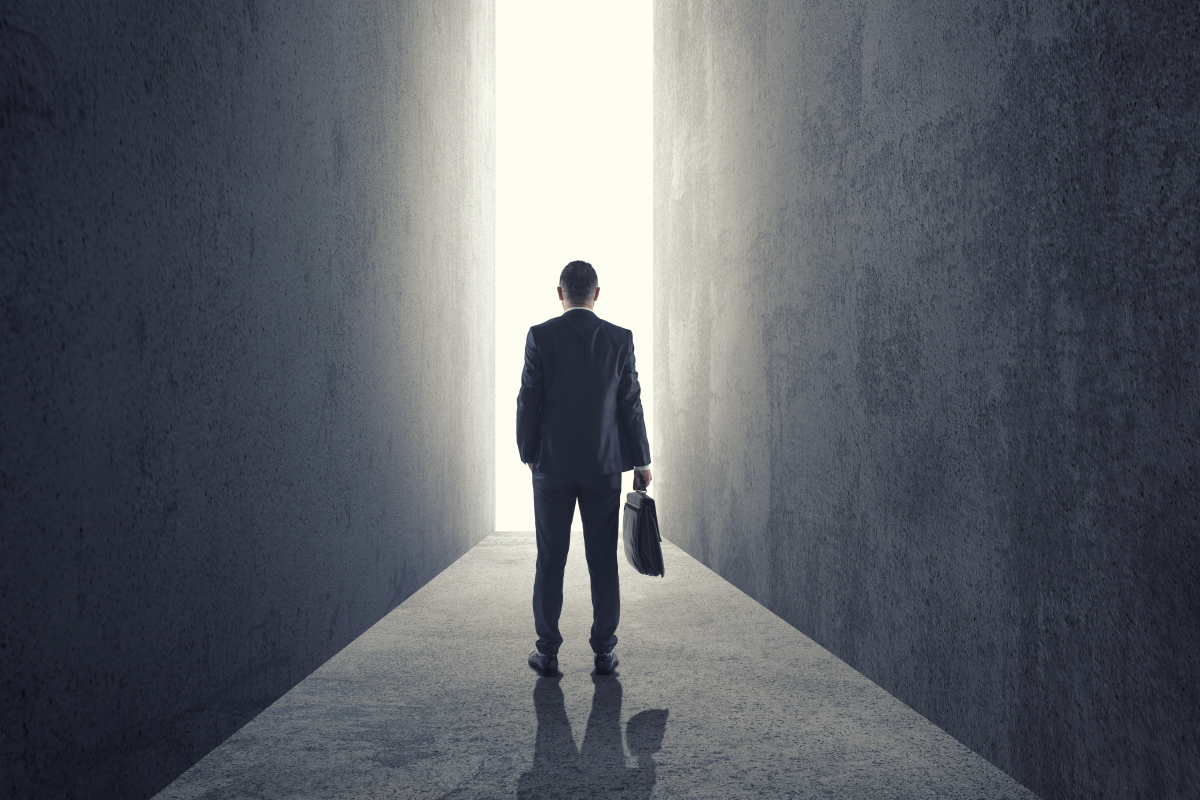 刘强东突然回国，压力给到马云这边？