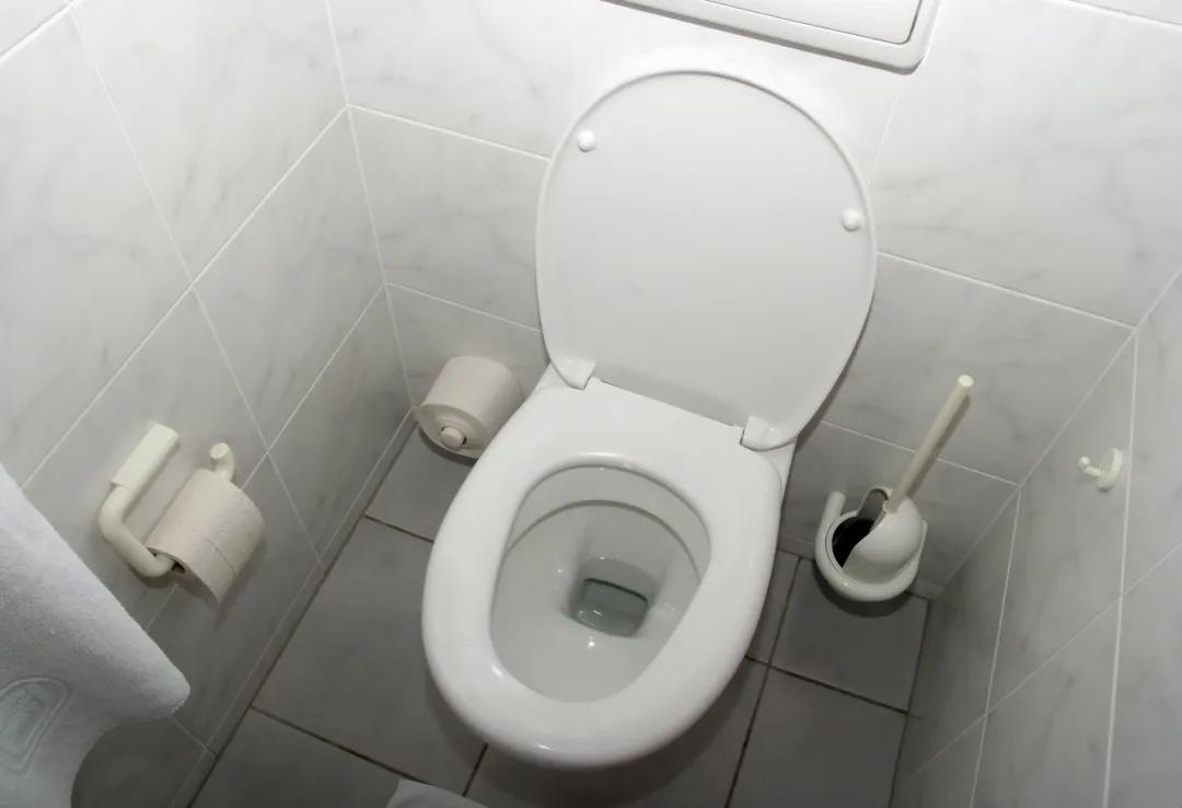 痔疮出血不痛用什么药物治疗,痔疮出血肛门疼痛怎么治疗