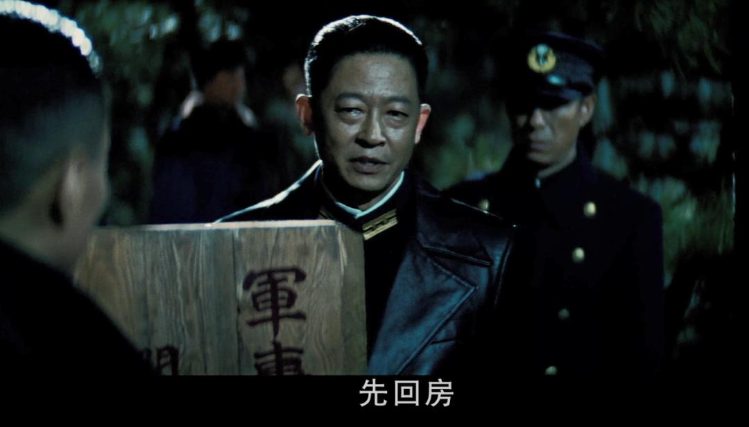 电影风声为何与原著差别那么大,电影风声中的细节