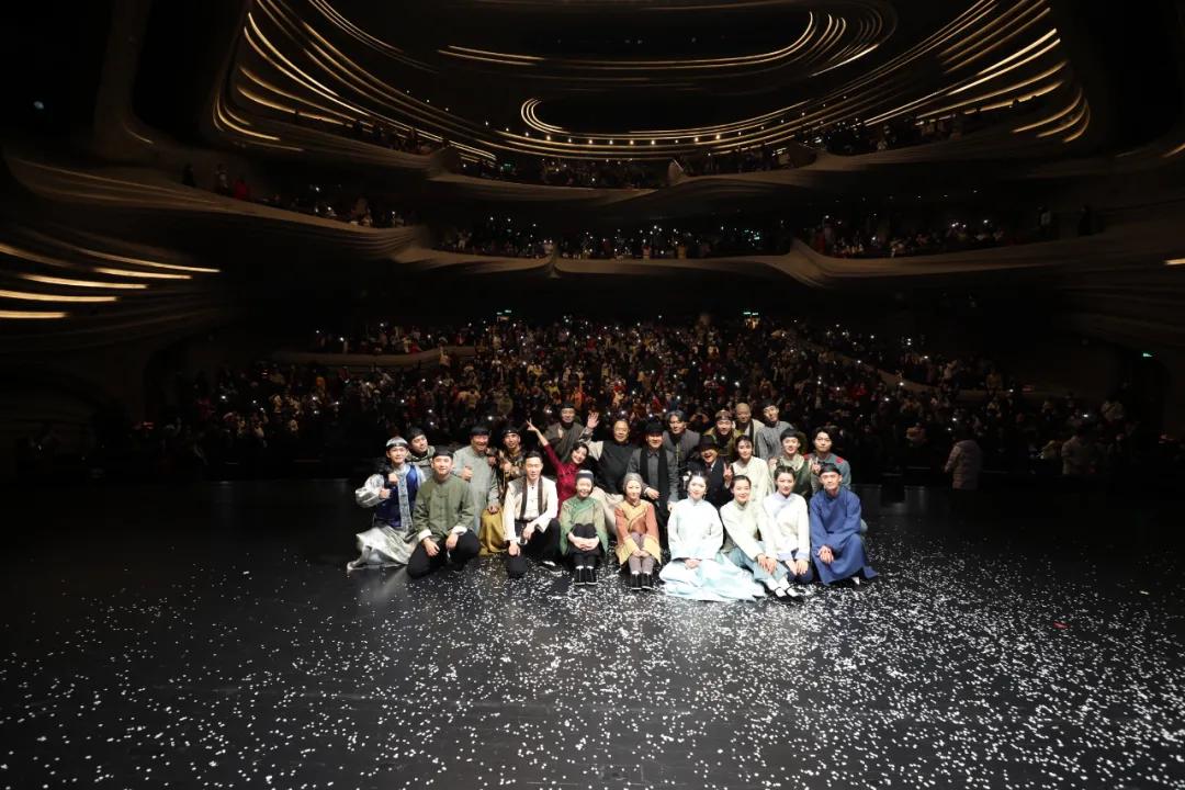 天底下没有不散的宴席后句,天底下没有不散的宴席视频