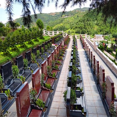 昆明有纪念意义的墓,昆明跑马山公墓