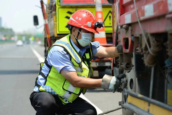 浙江高速救援拖车哪家好,杭州机场高速拖车救援平台