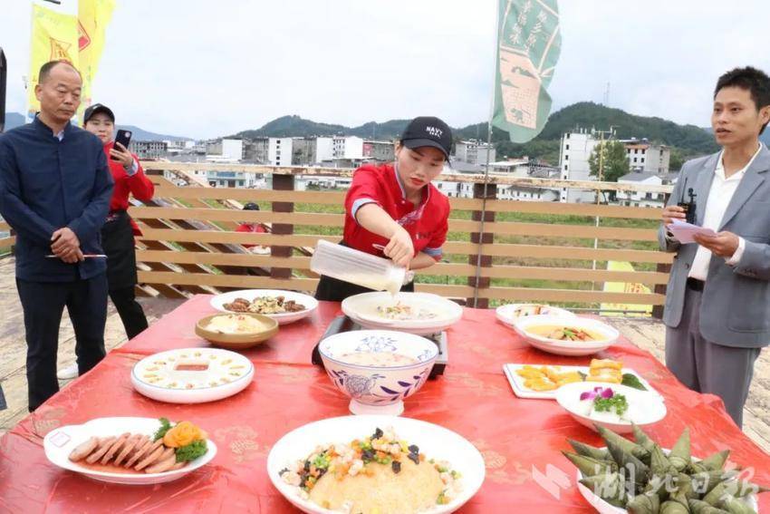竹溪：万人云品贡米宴三级媒体大直播