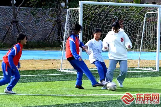 校园足球点亮梦想,校园足球点燃中国足球新希望