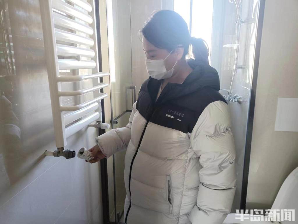 供暖公司回答业主天气寒冷,暖气不热业主找供热工作人员报警