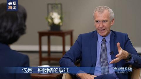 比利时前总统莱特姆,专访日本前首相