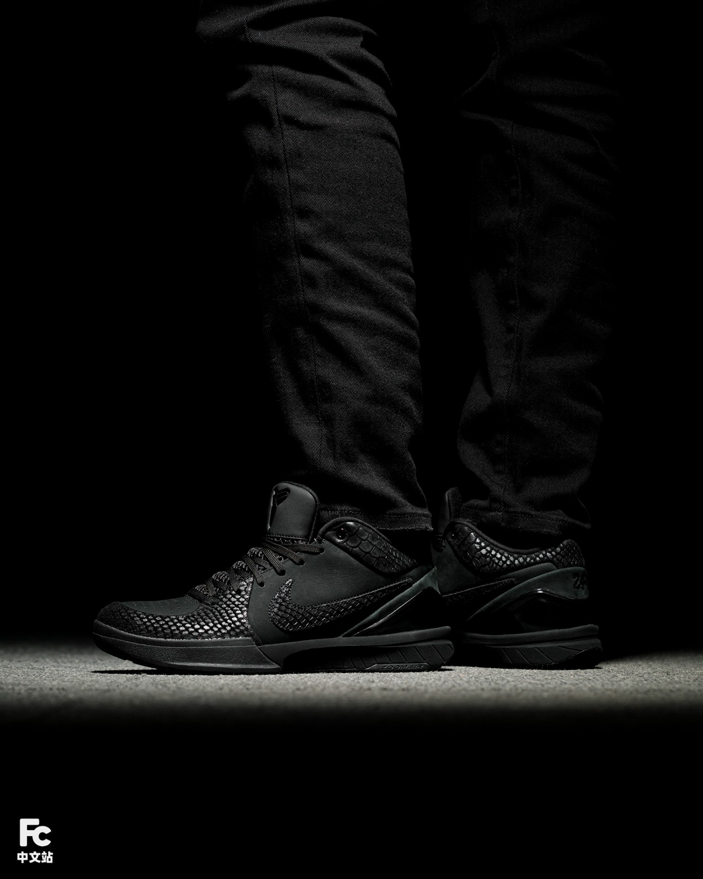 科比4黑曼巴复刻配置,科比4复刻黑曼巴预计售价