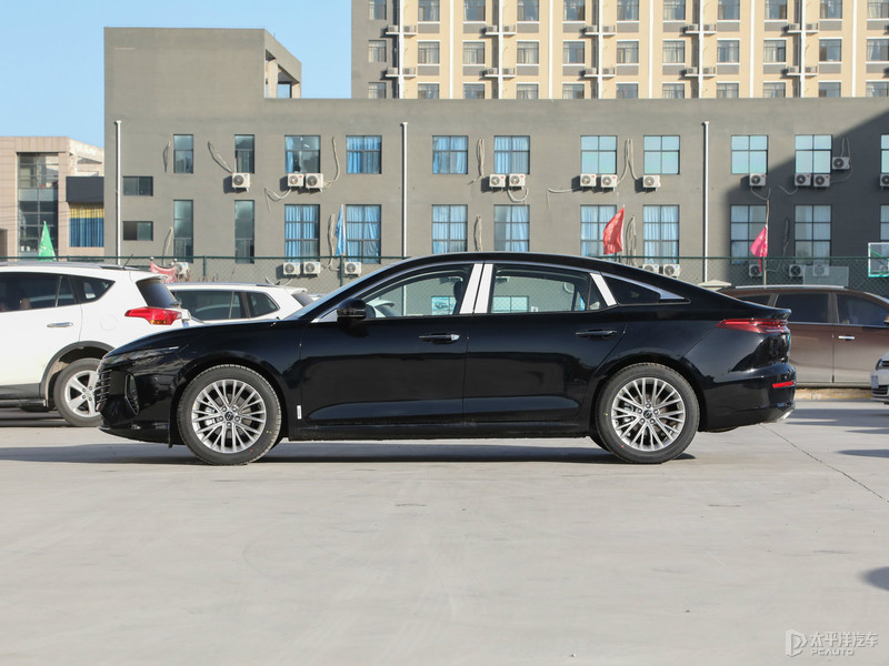 奔腾b70新款2024款成交价,奔腾b70新款尊享型能优惠多少钱