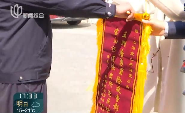 小孩误食毒药医生紧急抢救,孩子误食致生命垂危