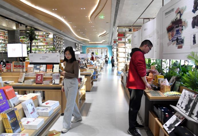 閮戝窞璐功涓績寤轰笟鍑棆骞垮満,涔﹂娌冲崡閮戝窞