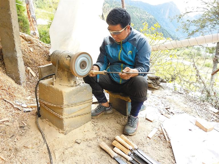 藏刀：从日常向工艺品的蜕变