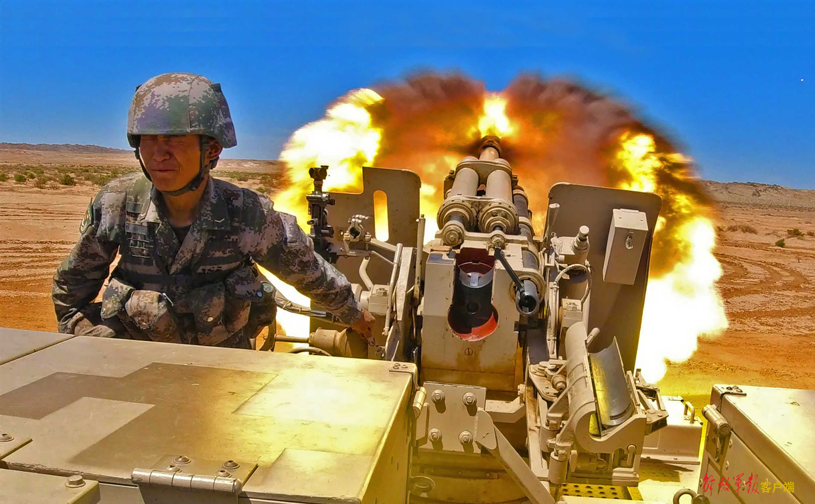 鏖战塞外，直击第77集团军“铁血红军旅”演训一线