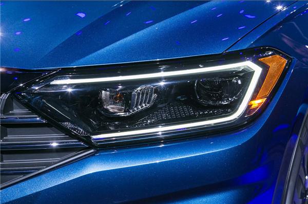 日行灯鸡肋功能,日行灯可靠吗