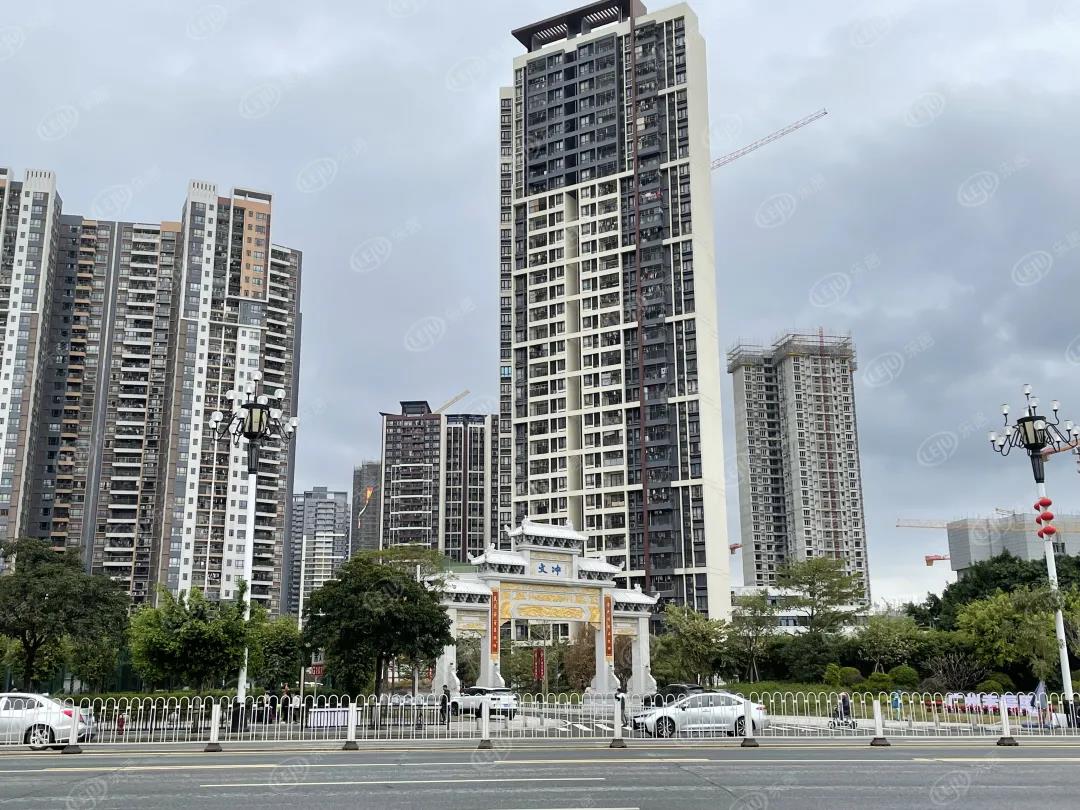 硬伤明显却能卖5万/㎡,它凭什么?