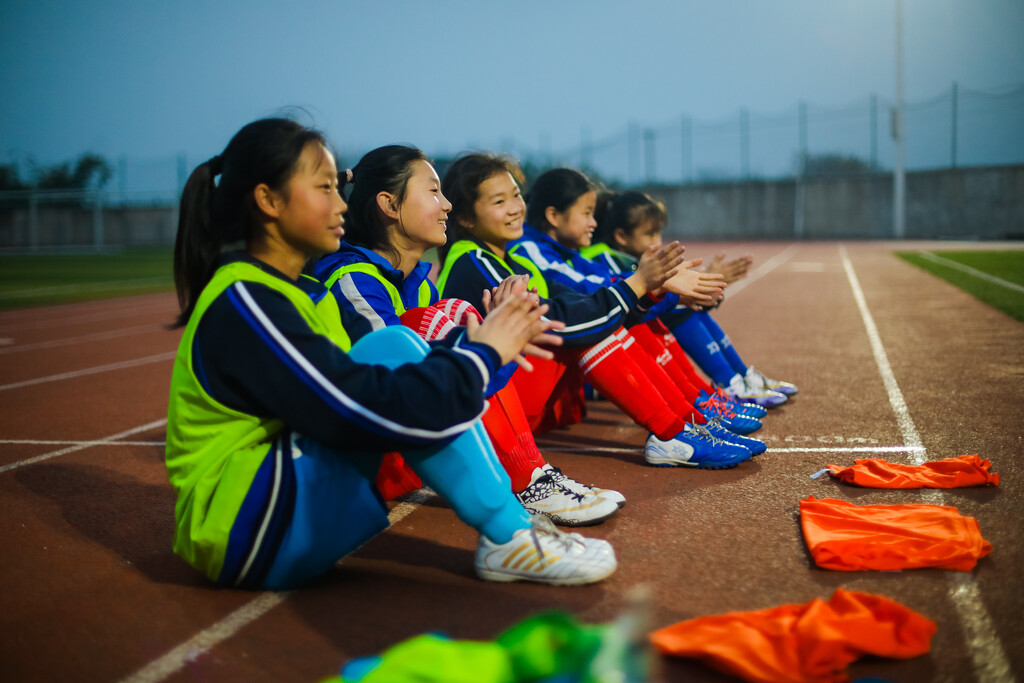 待放！自贡足球小花