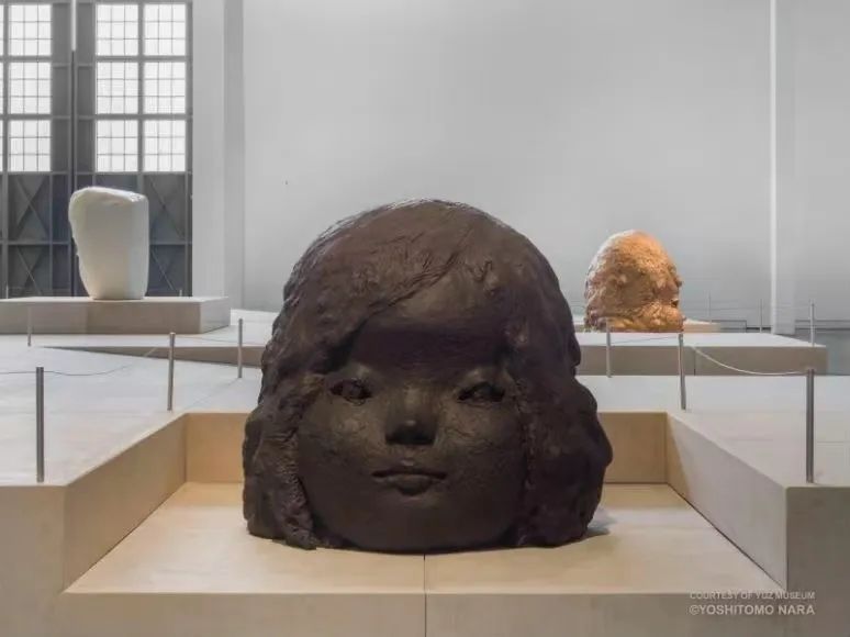 奈良美智情绪表达,奈良美智眯眯眼