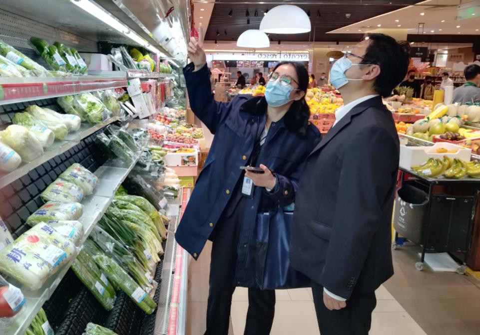 普通白菜包装成精品高端蔬菜，一棵卖近80元，高岛屋价格欺诈被罚50万元