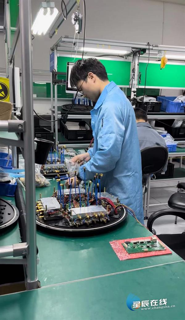 春色满园⑧|华诺星空：练就“透视眼”，让救援更进一步