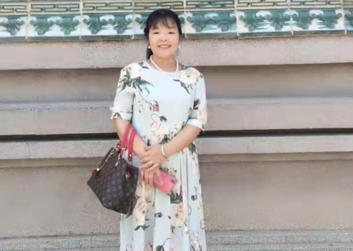 诗歌世界丨秋月：一曲梵音敲打青翠的脉络，尘世里风干成唐诗宋词的韵律