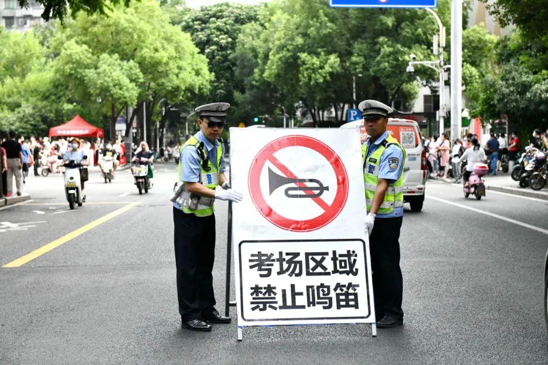 公安交管部门十项措施护航高考,福建交警护航高考直播
