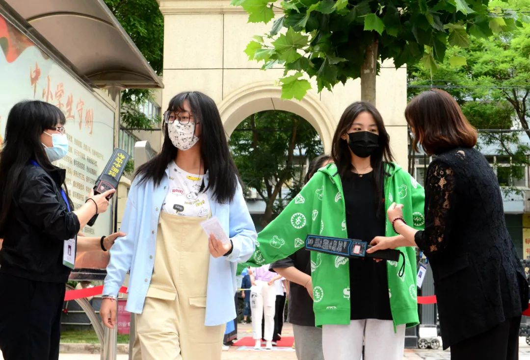 @甘肃19万学子：吃好睡好，轻松进考场