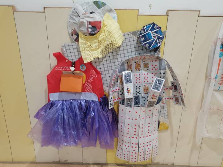 幼儿园环保时装秀衣服制作,巧手创意服装秀