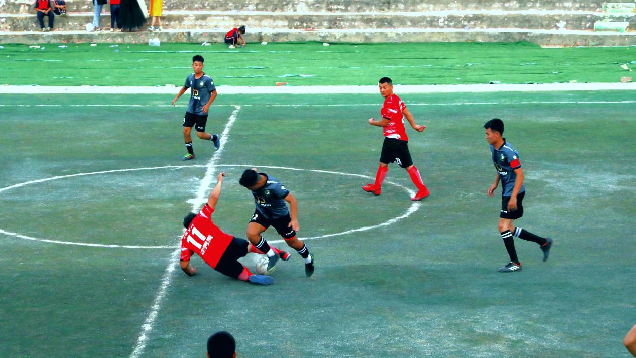 和田市肖尔巴格合尼杯足球比赛,和田喜迎20大节目