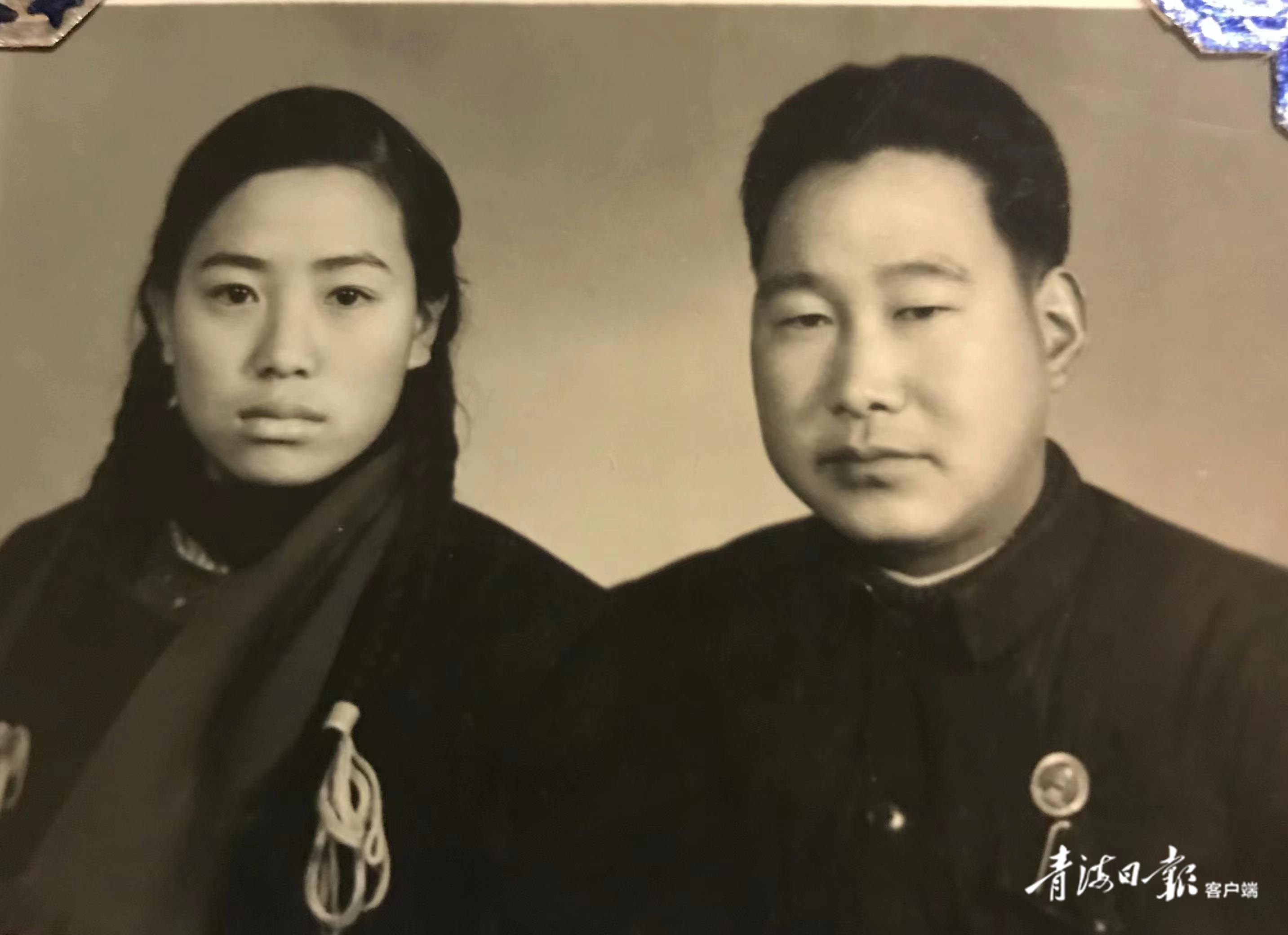 茫崖市第一支电影放映队