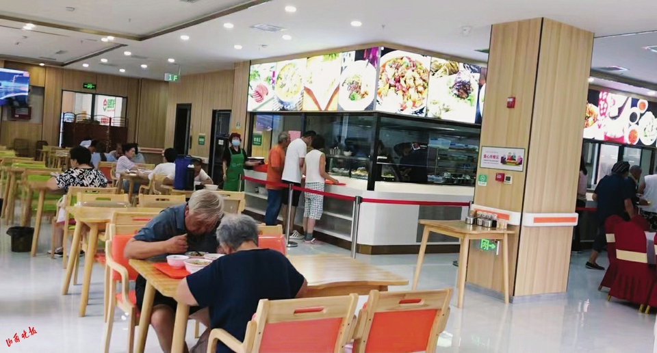 社区大食堂打造家门口的幸福食光,家门口“幸福食堂”暖胃又暖心