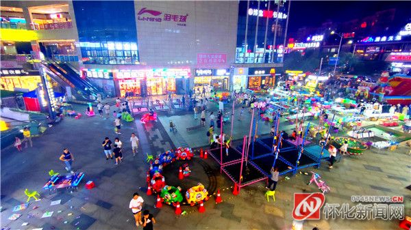 高温催热“夏夜经济”怀化夜市红红火火