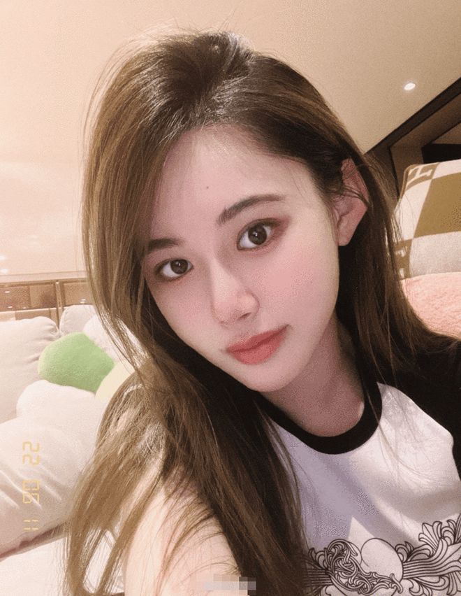 网曝假名媛Naomi涉嫌诈骗被拘豪宅豪车全是租的