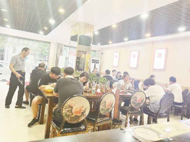 梅州网红打卡地美食五香甲鱼,钟祥最火网红餐厅甲鱼打卡地