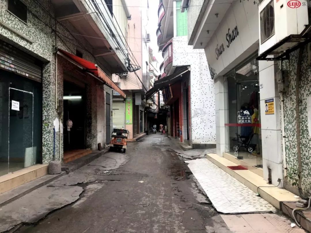 广州南站足球场最新规划,广州天河足球场改造