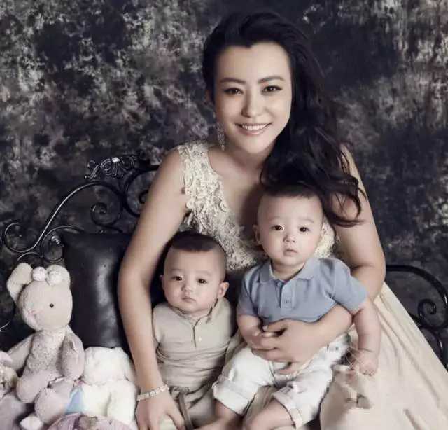 郝蕾中年发胖也很美,郝蕾身材被低估