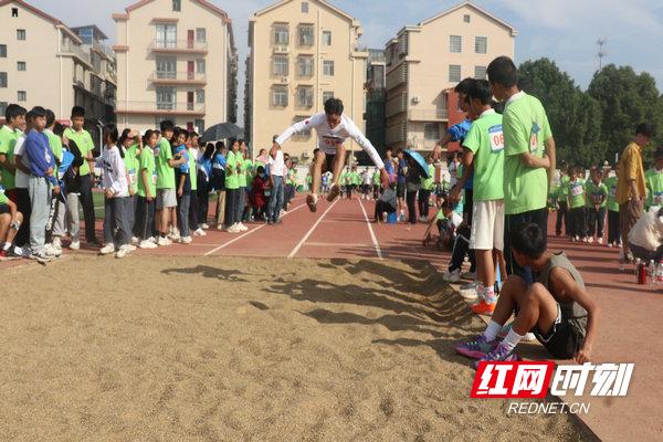 福溪街道中心小学双减活动,大石头乡中心学校双减活动