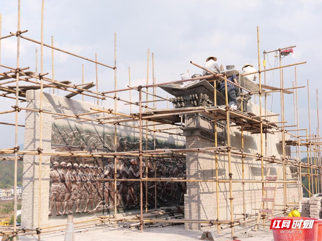 比看促实干实干促发展|“门面担当”越来越靓桑植高速出入口“颜值”升级