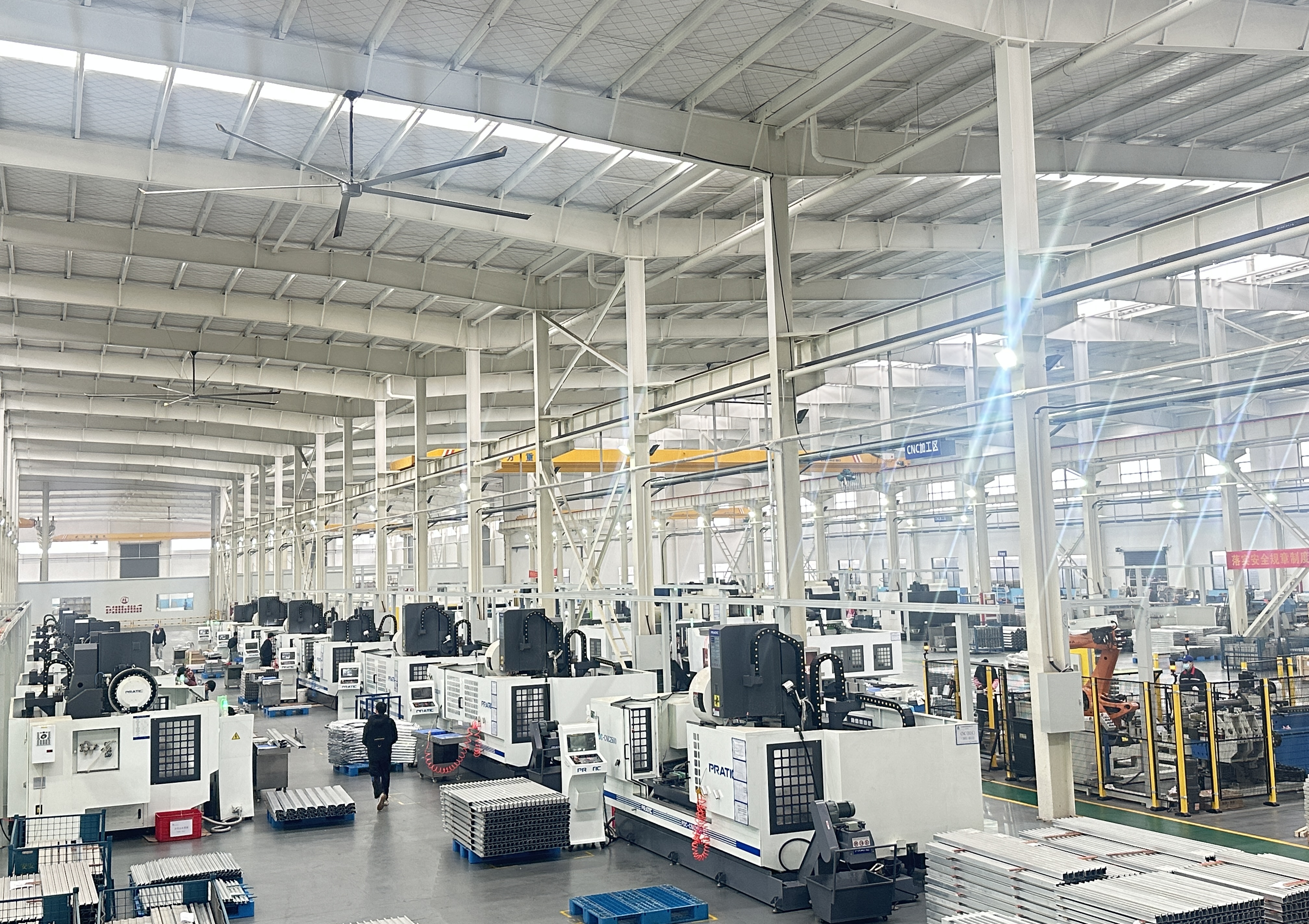 新华全媒辞旧迎新活力勃发,新华全媒迎丰收