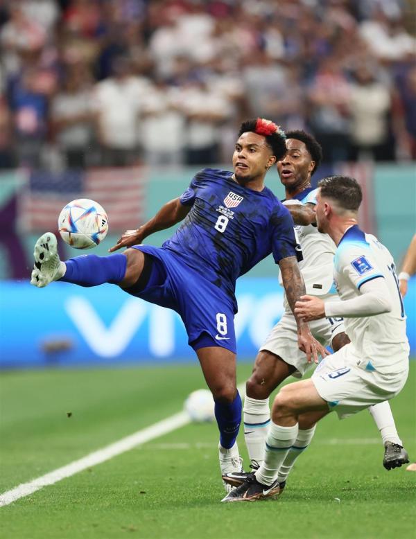 伊朗2比0威尔士回顾,伊朗2比0威尔士是后半场吗