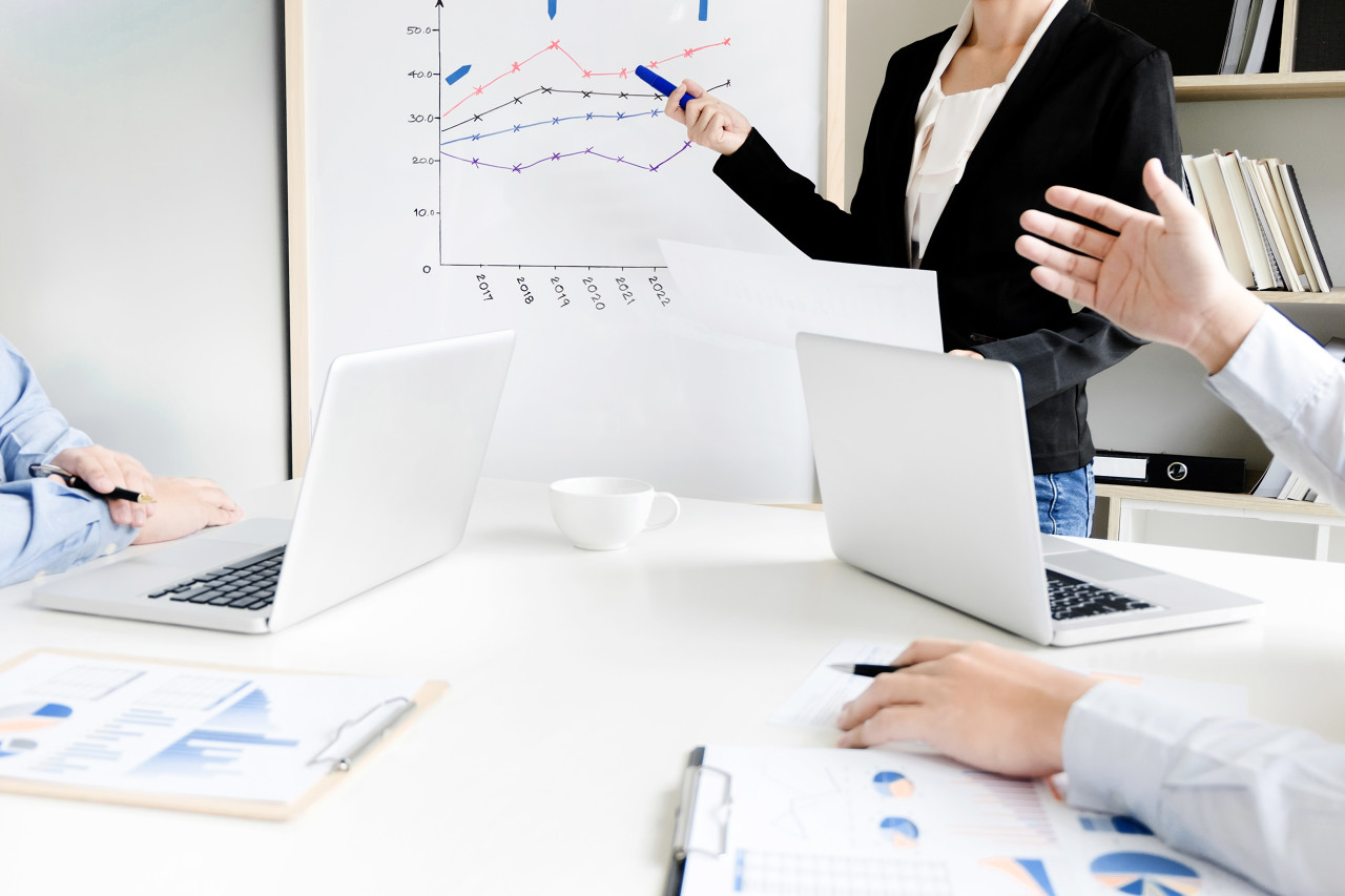 阿里的“中年危机”:高P逃离,低P内耗,打招呼的方式变成“你们裁完了吗”