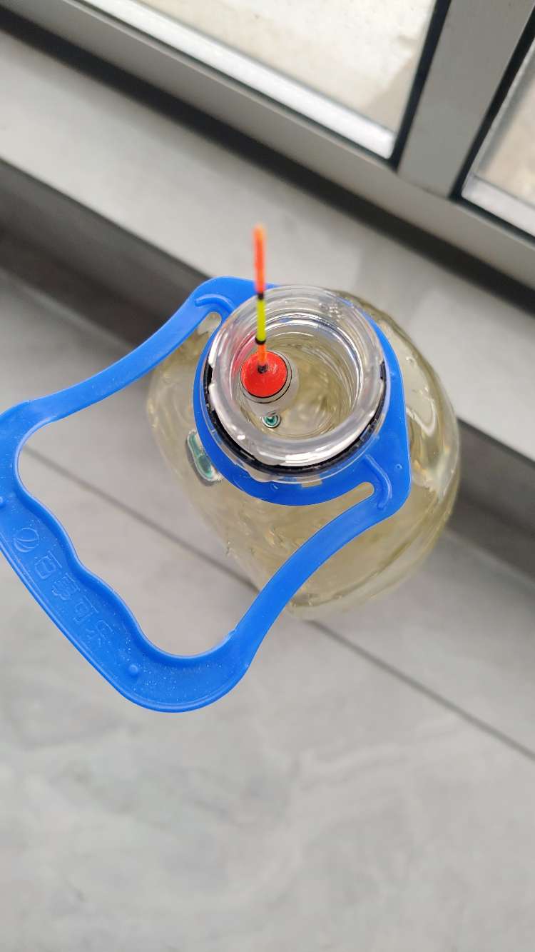 浮漂破了可以用吗,浮漂破了怎么维修