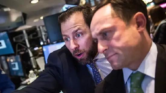 午盘美股震荡上行道指涨逾200点,美股大幅高开道指盘初涨逾900点