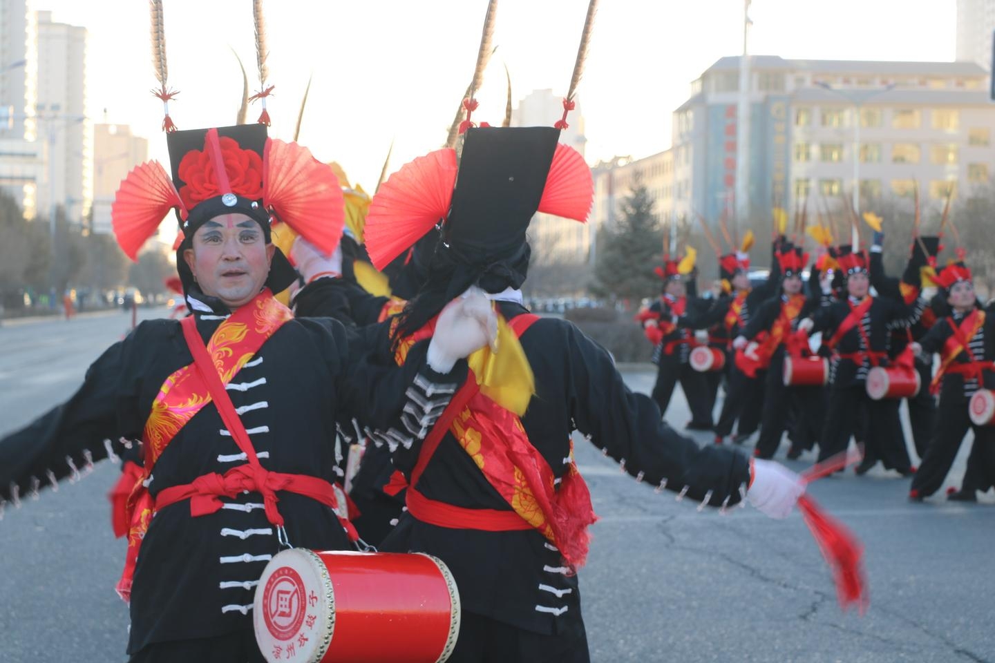 金龙起舞迎吉祥,金龙舞动迎新春舞蹈