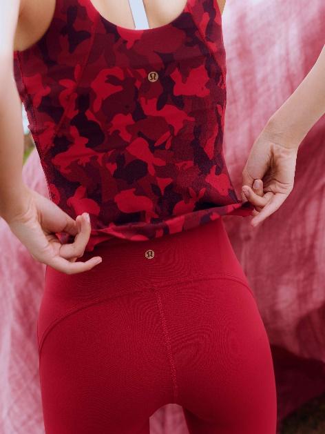 想运动穿得时髦,听说好看的人穿什么都好看