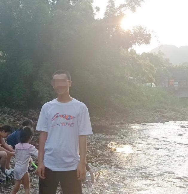 胡某宇录音笔内容公开，清晰表达自杀意愿！刚刚通报：系自缢死亡|橙柿记者发布会提问：有没考虑加强对学校学生心理辅导？