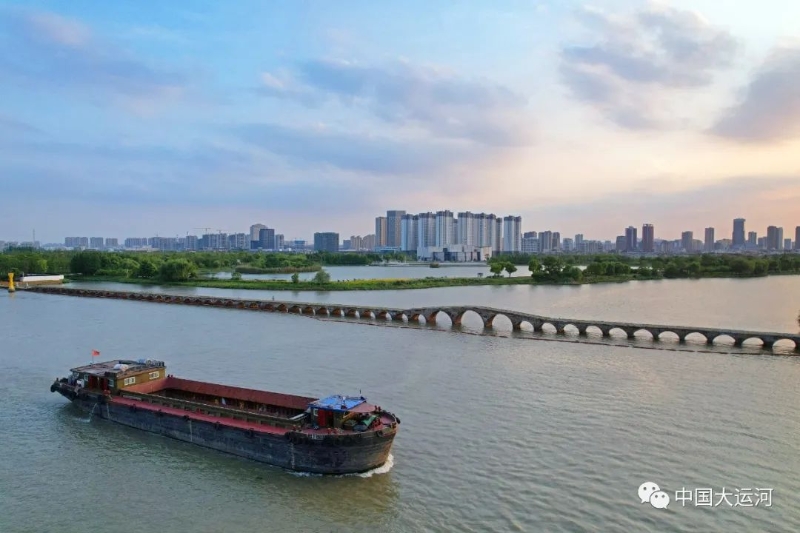 江苏苏州游览宝带桥,苏州古老的宝带桥