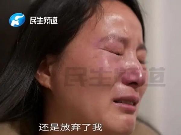 宫颈癌早期把肿瘤切除了又复发了,19岁女孩患宫颈癌的后果