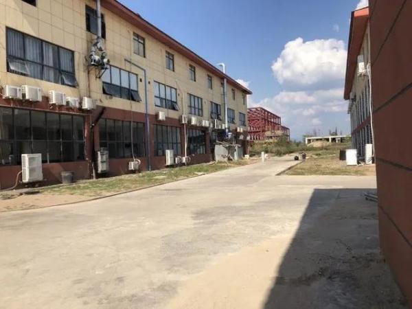 年薪20万工作每天12小时,8小时工作时间月薪2万的工作岗位