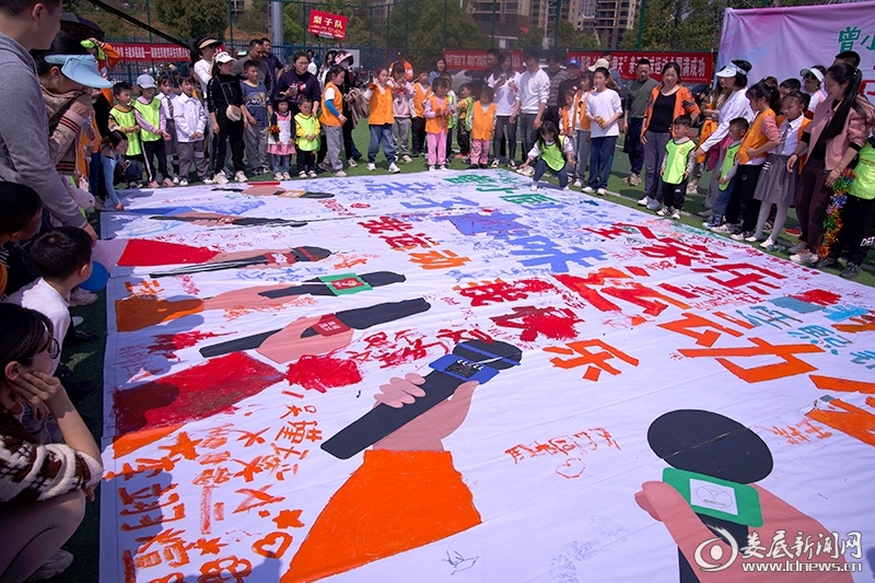 亲子运动会默契乐翻天玩法,趣味亲子运动会萌娃家长乐翻天