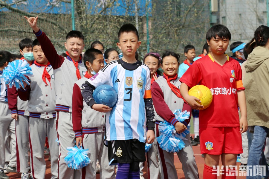 青岛镇江路小学校长杯足球赛,足够精彩足球